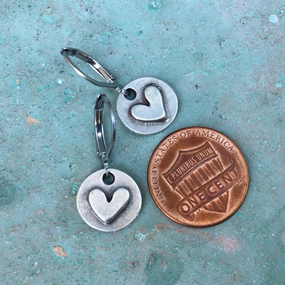 New Sundance Charm Earrings leverback wires - Picture 8 of 13